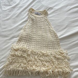 HALTER-NECK KNITTED TOP WITH FRINGE DETAIL
